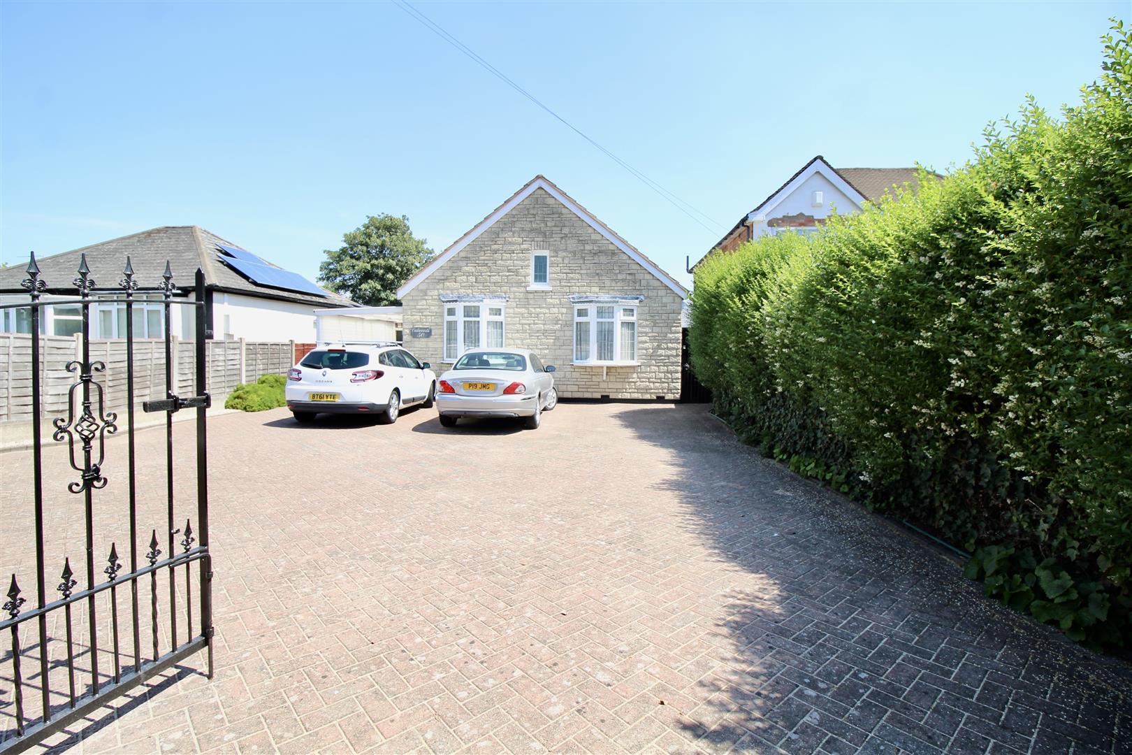 Hurst Lane, Shard End